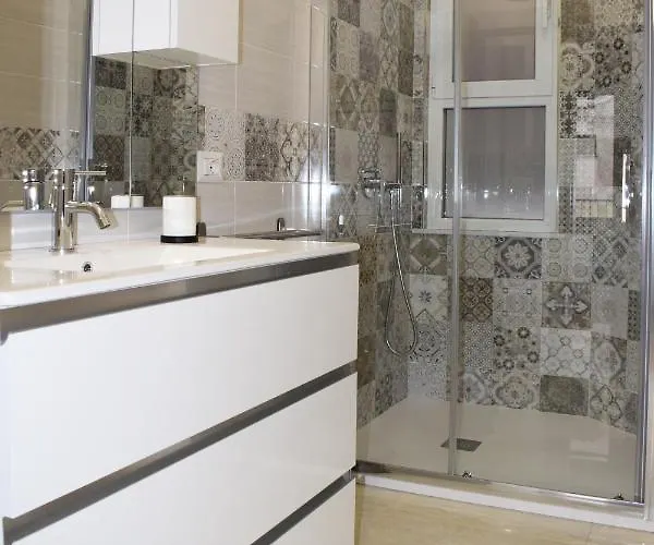 Maison Pierre Lägenhet *